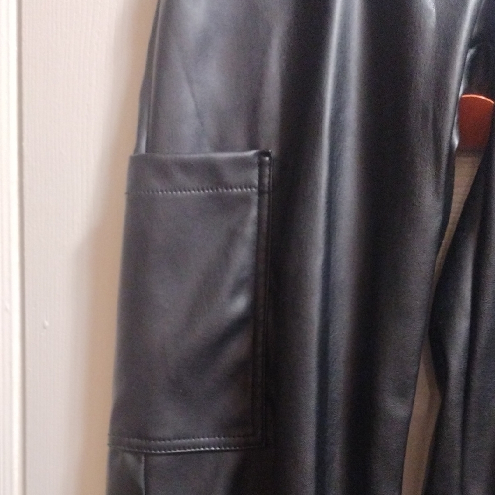 No Boundaries Black Faux Leather Cargo Pants - Picture 7 of 10